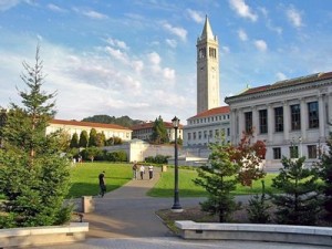 В филиале Калифорнийского университета США в Сан-Диего прошла акция протеста против столетнего отрицания Геноцида армян. 