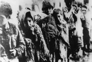К столетию Геноцида армян Институт видеоистории и образования фонда Шоа университета Южной Калифорнии представит около 40 видеосвидетельств Геноцида армян. 