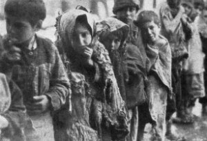 Социологический опрос под названием «Предстоящие воспоминания», результаты которого были представлены 21 января в Париже, выяснил, что около 77% молодежи разных стран признают совершенную Османской империей в 1915 году резню армян геноцидом.