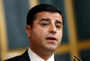 Сопредседатель прокурдской партии «Демократия народов» в Турции Селахеттин Демирташ в прямом эфире телекомпании CNNTurk заявил, что Геноцид армян имел место.