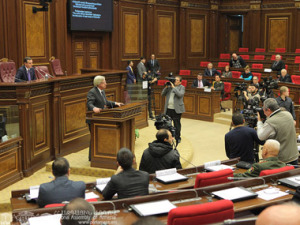 По инициативе Постоянной комиссии Национального Собрания Армении по внешним сношениям вчера состоялись парламентские слушания на тему «Мир без геноцидов».